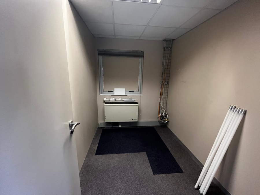 To Let Commercial Property for Rent in Rosendal Western Cape